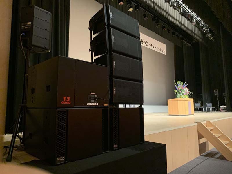 市民会館やレンタルホールにての設置例画像