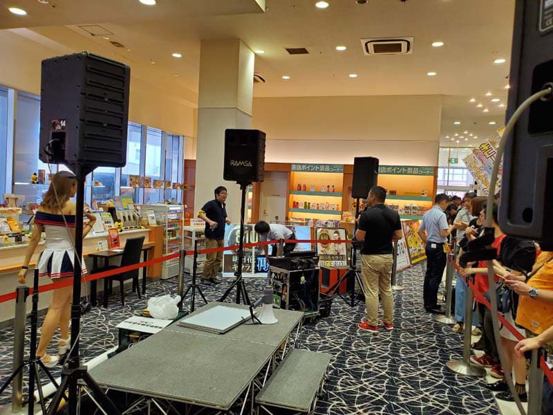 パチンコ店芸能人来店イベントの画像