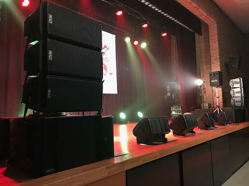 市民会館やホールでの設置した例の画像