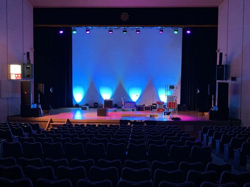 市民会館やホールでの設置した例の画像